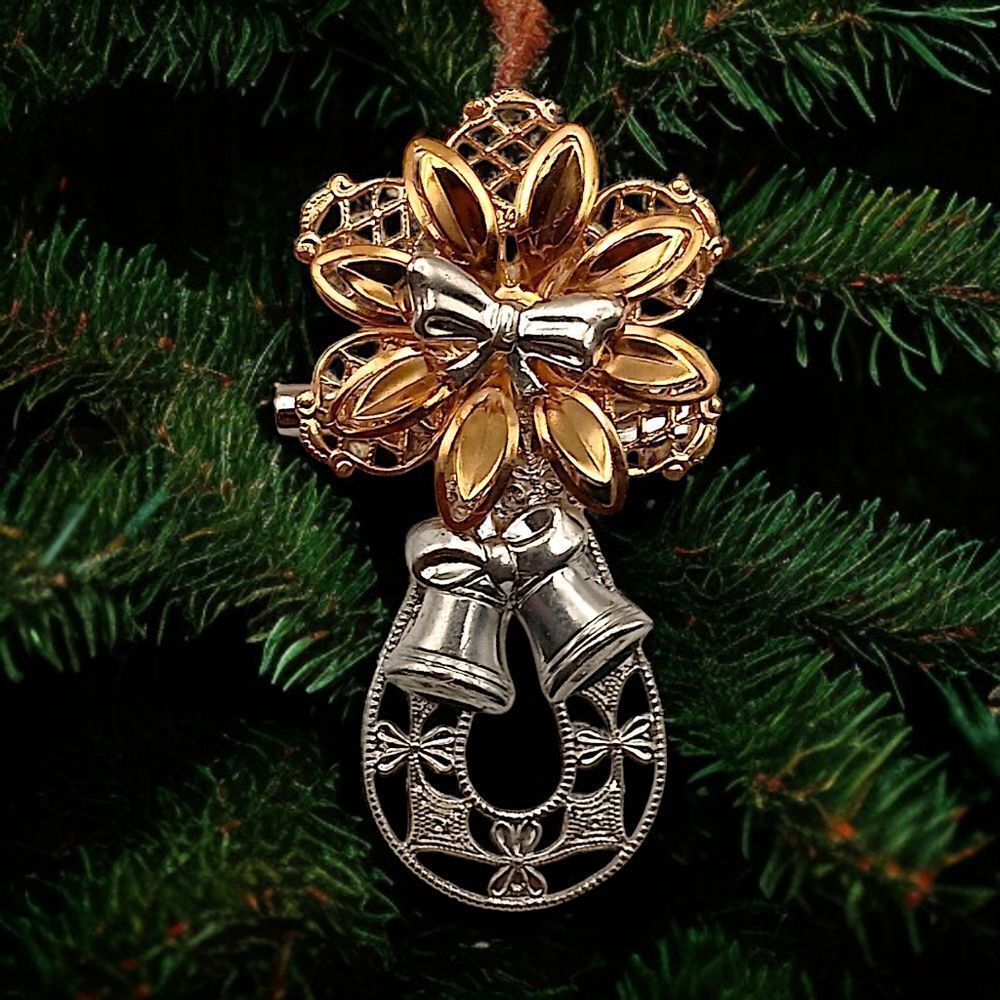 Christmas Silver Bells Brooch Pin‎ Filigree Gold Silver Tone Vintage 80s Holiday